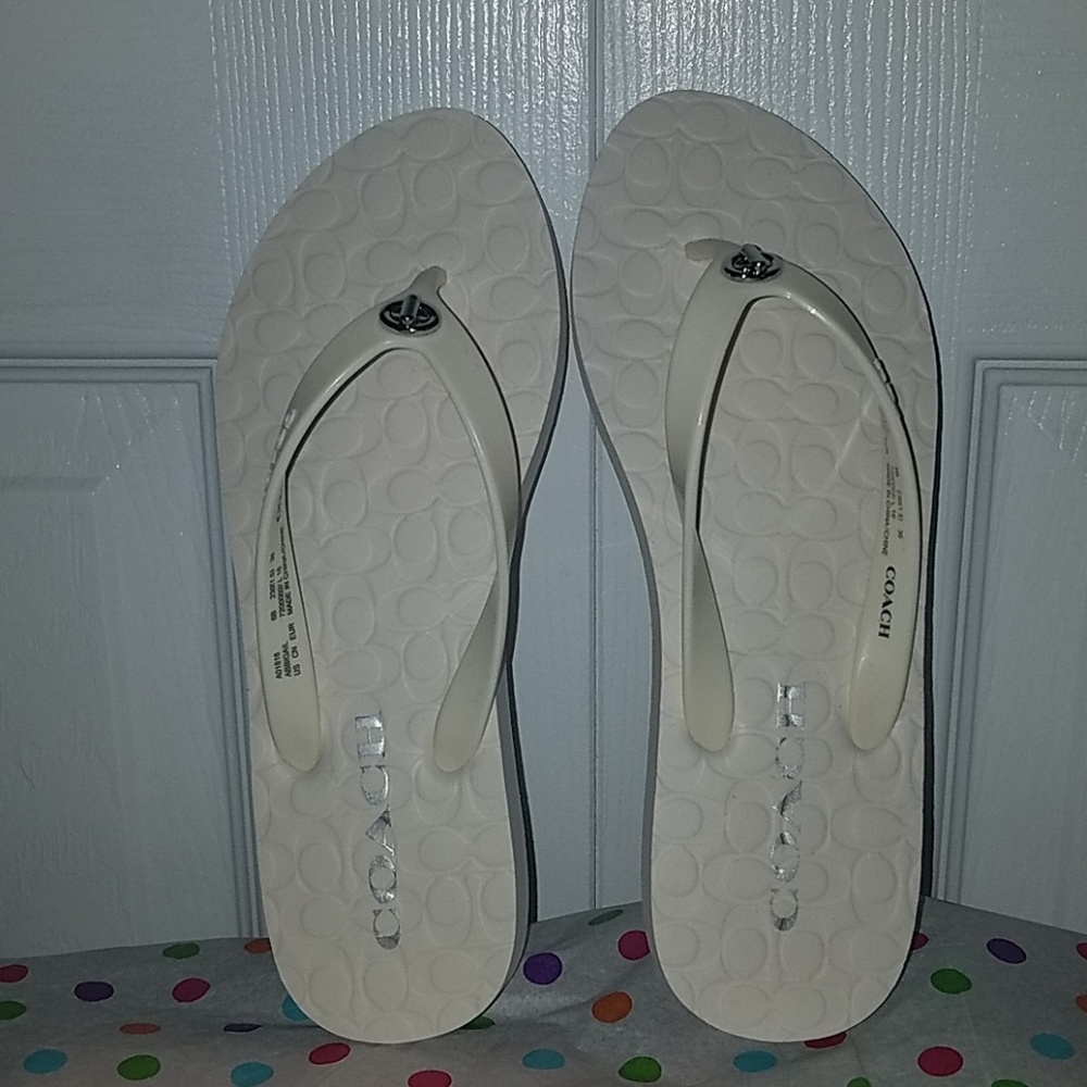 *SOLD* NIB Coach Abbigail Rubber flip flops